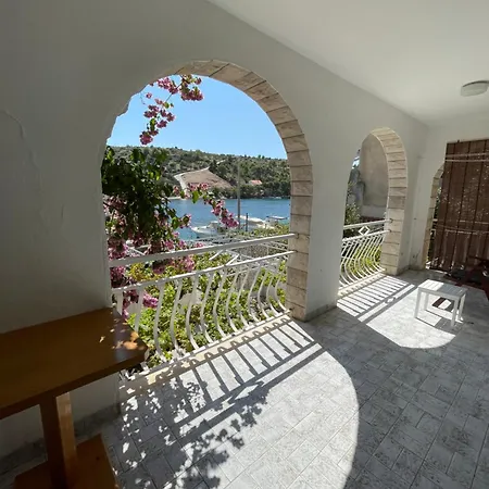 Апартаменты Seaside Anticevic