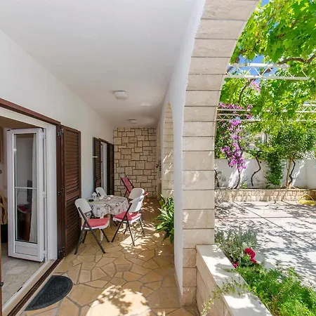 Seaside Anticevic Apartment *