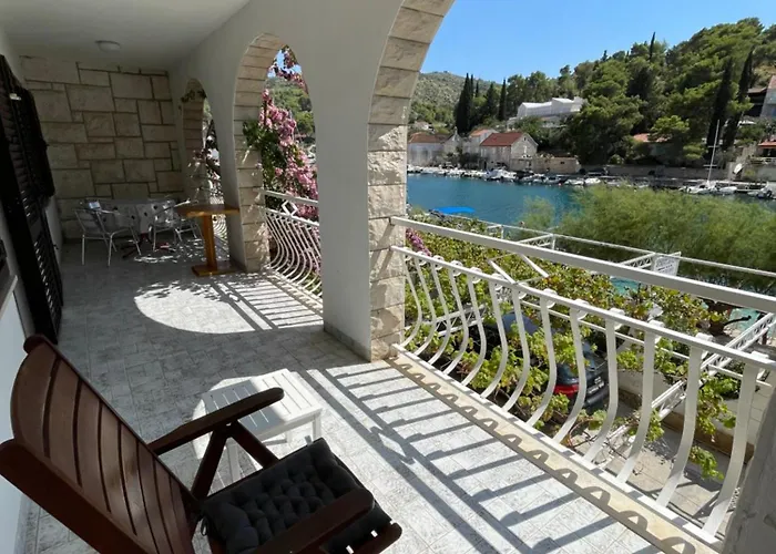 Seaside Anticevic Apartmán *