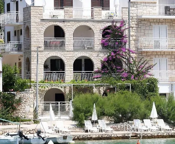 Seaside Anticevic Apartmán *