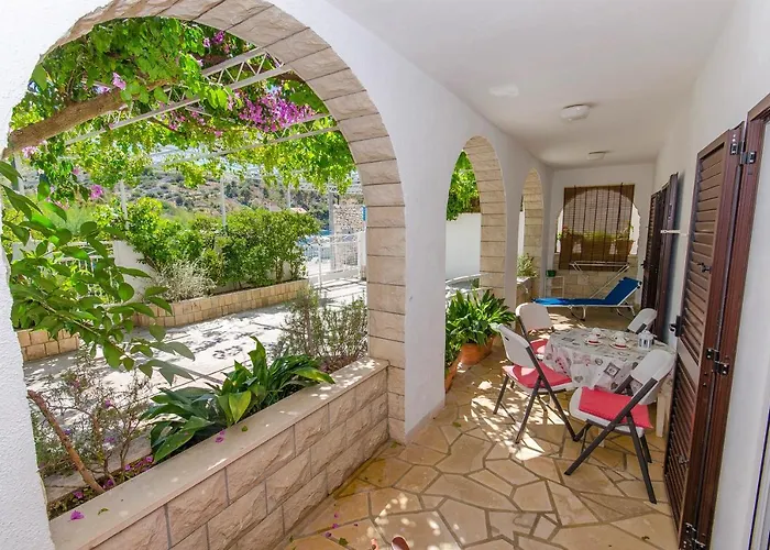 Seaside Anticevic Bobovisca